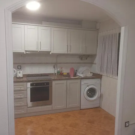 Roberto House Furadouro